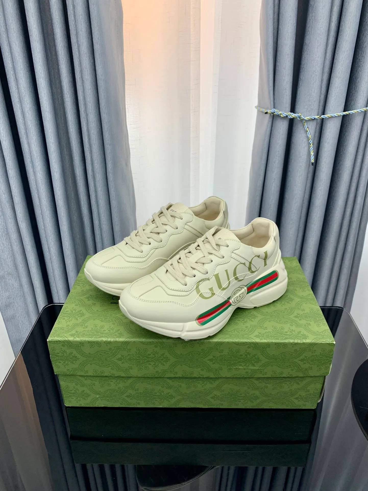 👟👟Ex-factory price 480👟👟 Women's shoes, women's clothing, support returns and exchanges for the latest upgraded version of 2022 Gucci Gucci dad shoes...Original quality G family dad shoes in men's and women's sizes for couples, 3D printing, classic forever style, art, look at the details, and taste the details. ...Full series of patterns are available, ...can be made according to pictures... Fabric: Imported first-layer cowhide Lining/foot: Original A-grade mixed sheepskin Outsole: Original T👟👟Ex-factory price U vacuum outsole Packaging: Counter top packaging with handbag Size: 35-44 (45 46 customized, non-refundable and non-exchangeable "Couple style"